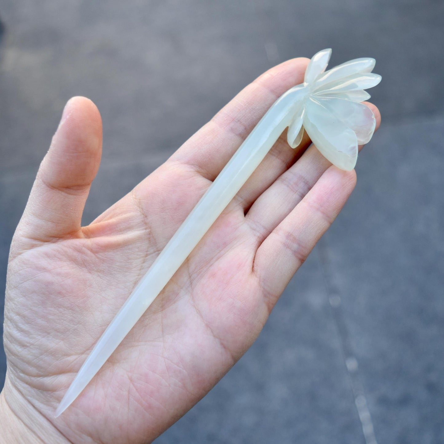 Green Carved Magnolia Flower Hairpin - Serpentine Jade Hair Stick