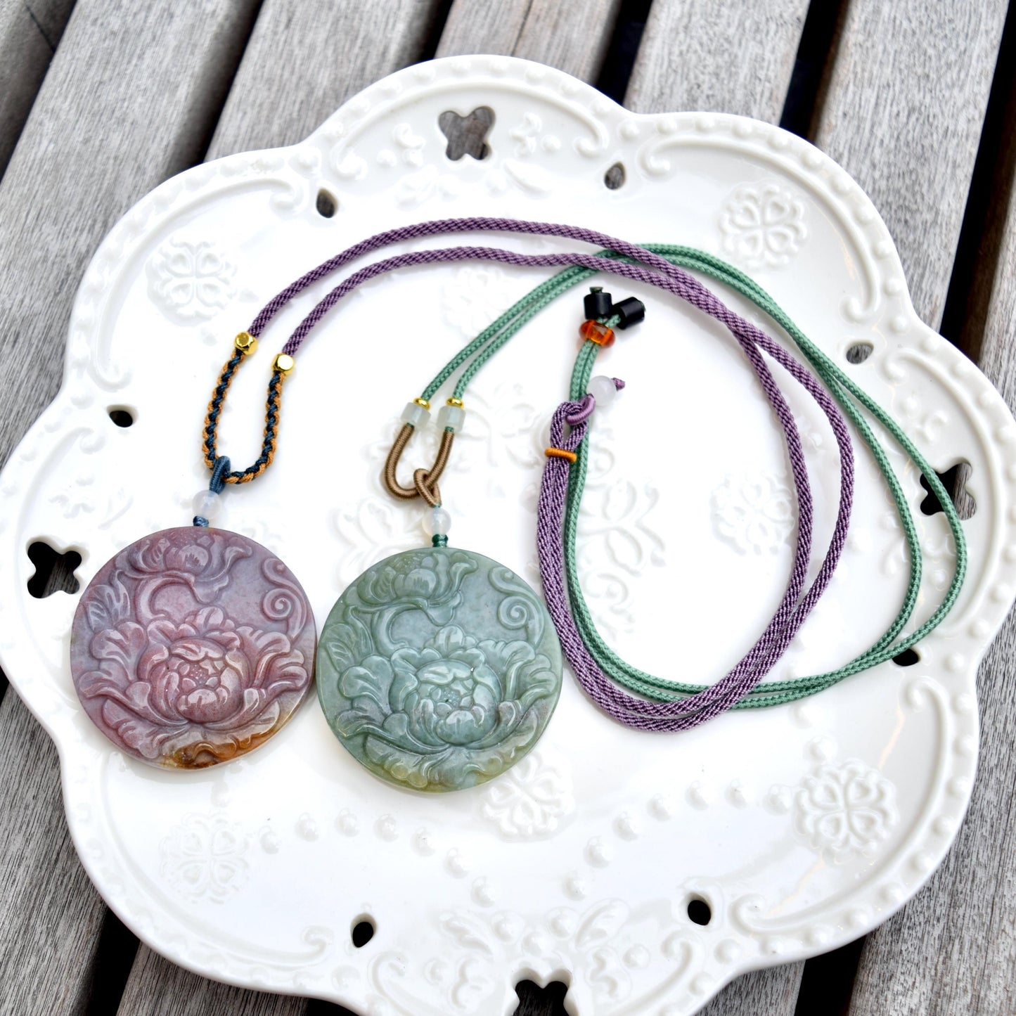 Ocean Agate Peony Pendant Rope Necklace - Green