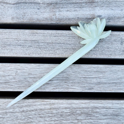 Green Carved Magnolia Flower Hairpin - Serpentine Jade Hair Stick