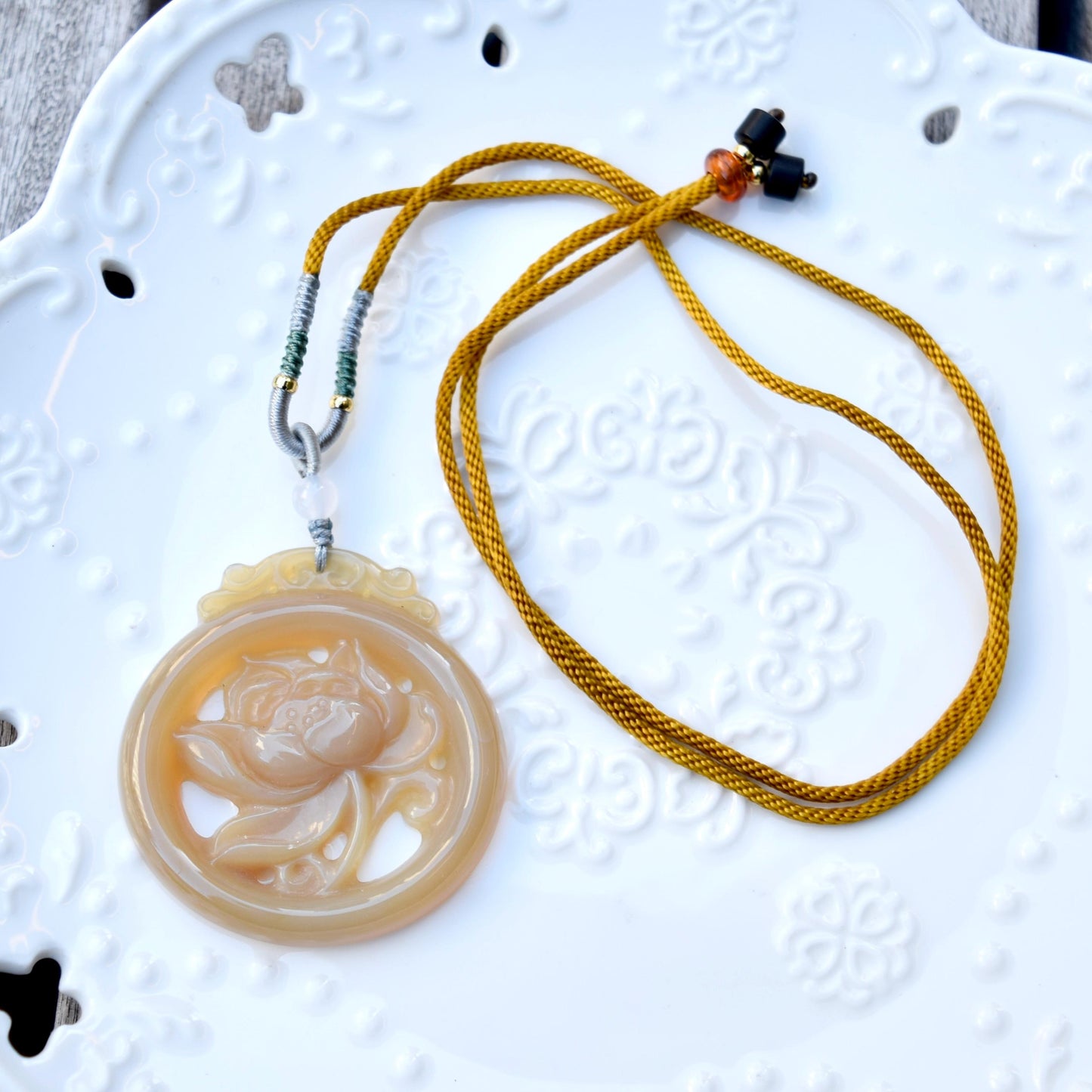 Brown Agate Lotus Necklace - Flower Pendant Braided Necklace