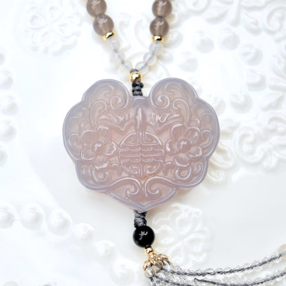 Gray Agate Flora Lock Pendant Beaded Necklace