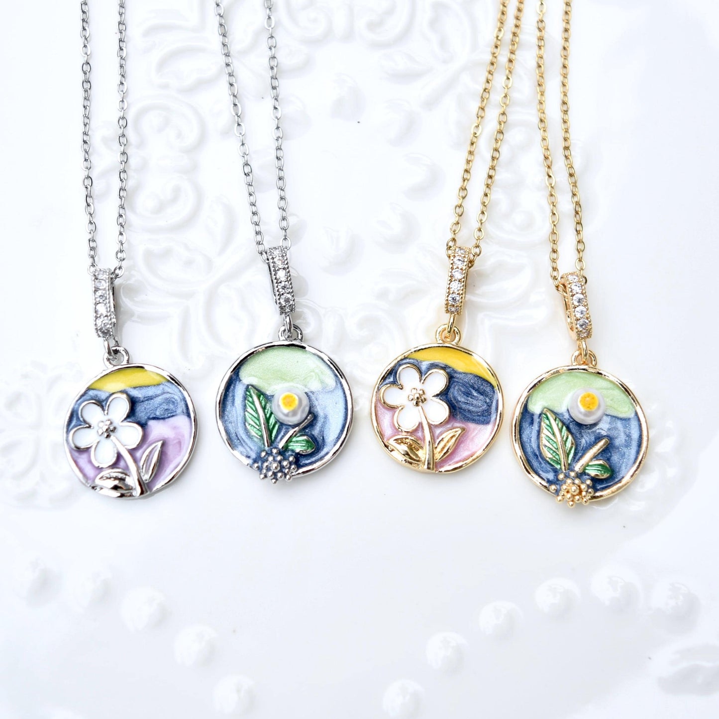 Enamel Pearl Flower Charm Necklace - Vintage Style Oil Dripping