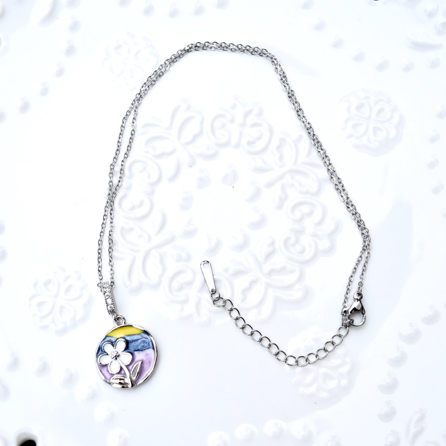 Enamel Pearl Flower Charm Necklace - Vintage Style Oil Dripping