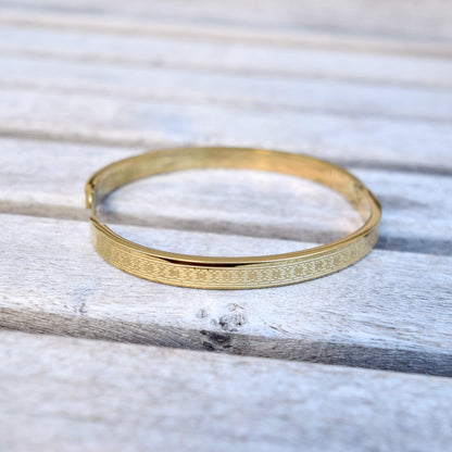 Golden Traditional Pattern Carved Bangle - Stainless Steel