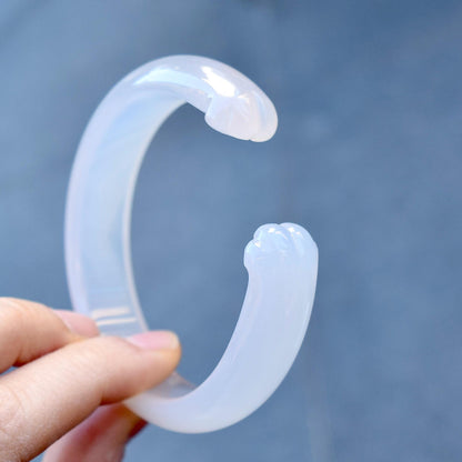60.3 mm White Agate Bangle: Cat Paw Design