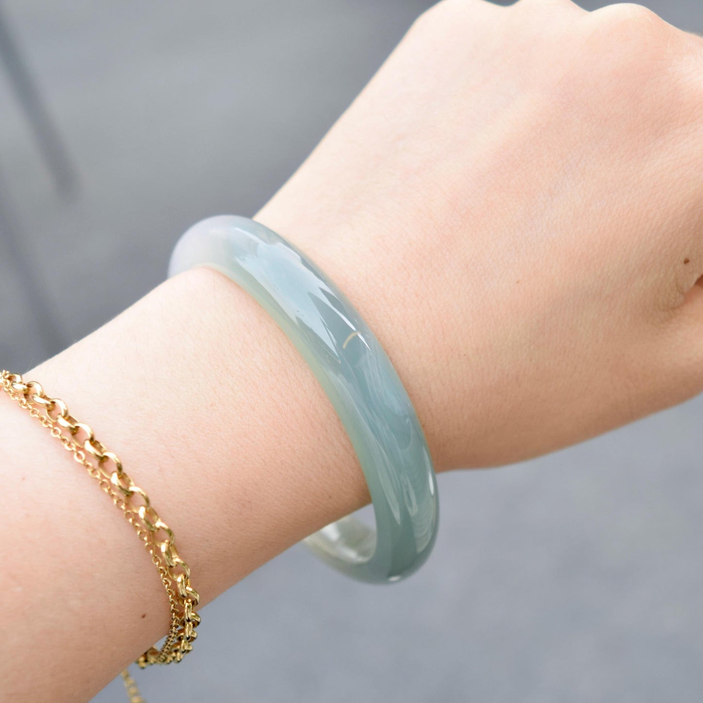 58.6 mm Green Agate Bangle: Chinese Jade Style