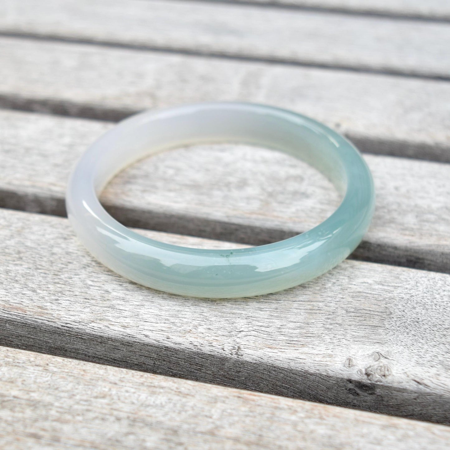 58.6 mm Green Agate Bangle: Chinese Jade Style
