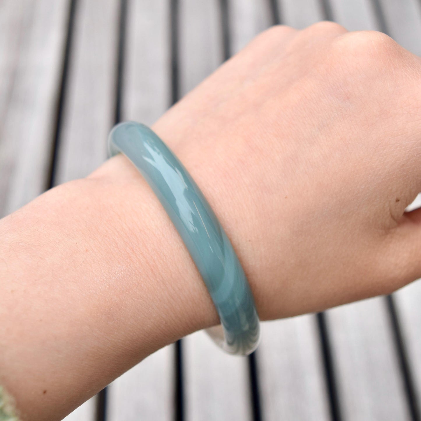 58.3 mm Green Agate Bangle - Chinese Jade Style