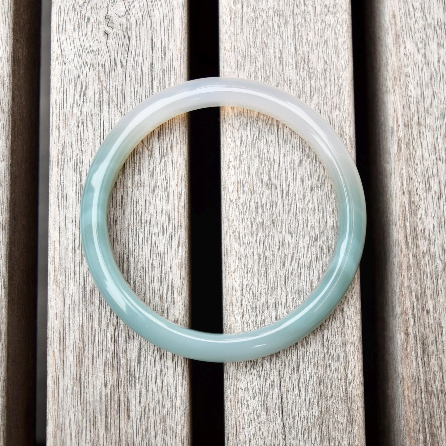 58.3 mm Green Agate Bangle - Chinese Jade Style