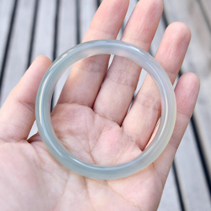 55.4 mm Green Agate Bangle: Chinese Jade Style