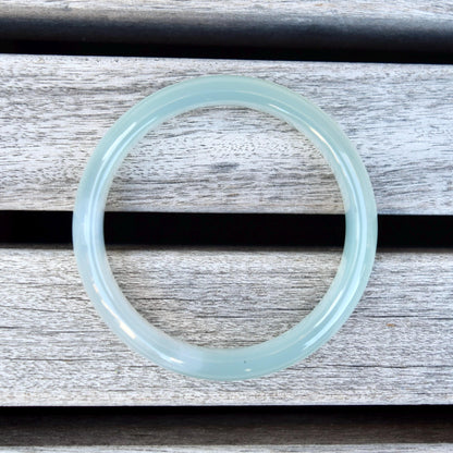 55.4 mm Green Agate Bangle: Chinese Jade Style