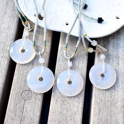 White Agate Peace Buckle Donut Necklace - 平安扣