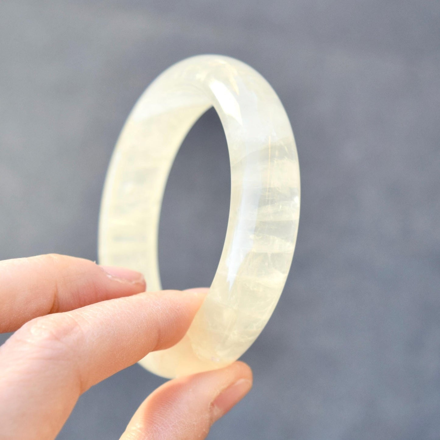 58.7 mm Citrine Lemon Quartz Bangle