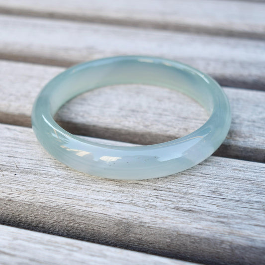 55.4 mm Green Agate Bangle: Chinese Jade Style