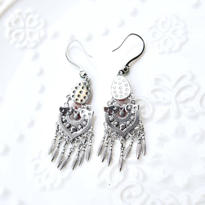 Red Tear Drop Crystals Earrings - Vintage Style Earrings