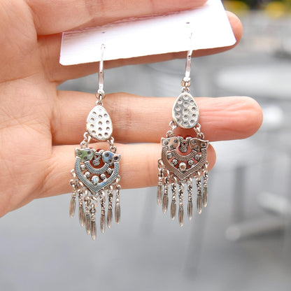 Red Tear Drop Crystals Earrings - Vintage Style Earrings