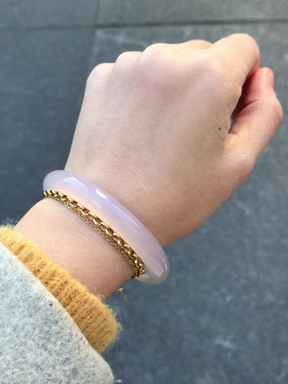 56.7 mm Gray Agate Bangle